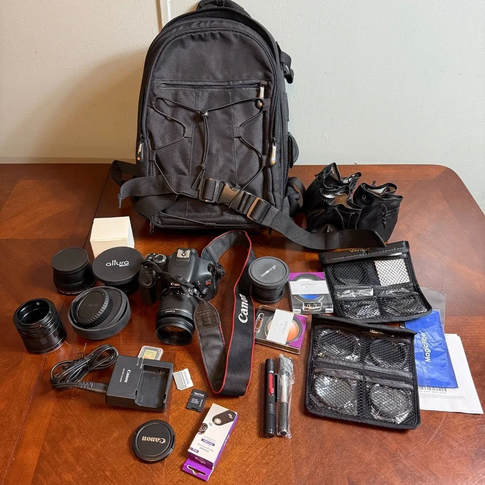 Canon EOS Rebel T3i DSLR Camera Bundle 18-55mm & 55-250mm Lenses‎ bag accesories